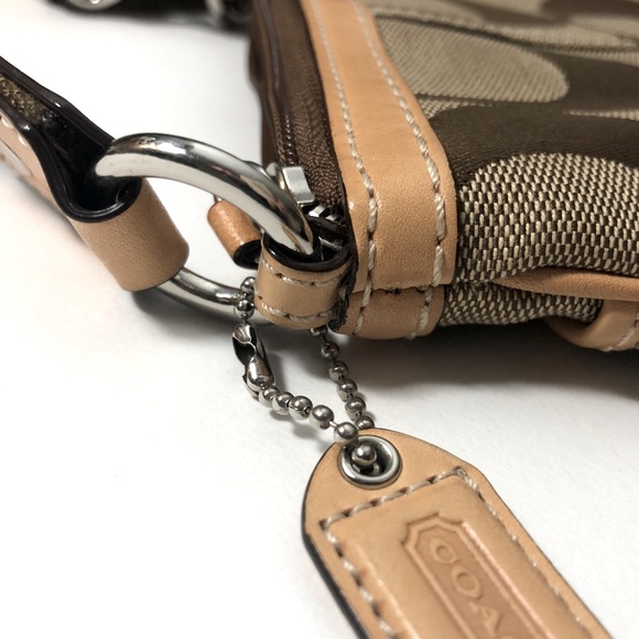 Coach Signature Swingback Crossbody Bag - Picture 5 of 10